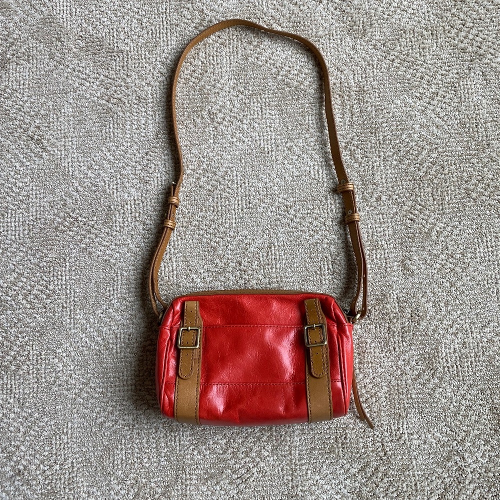 Hobo International Red Leather Crossbody Bag Tan Trim Buckle Detail Small